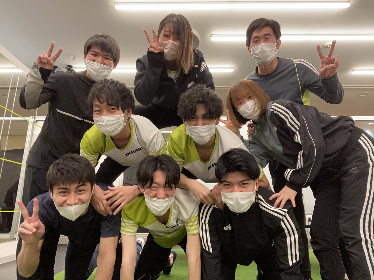 yuki__stretch's tweet photo. 今日を持って私のドクターストレッチ人生は幕を下ろしました。
たくさんの方に出会えて、私の生涯の宝物になる3年間でした。

関わってきてくれた皆様本当にありがとうございました！！

#ドクターストレッチ
#聖蹟桜ヶ丘店 
#卒業 
#結果120
#達成
#感謝 https://t.co/ivljRCreGB