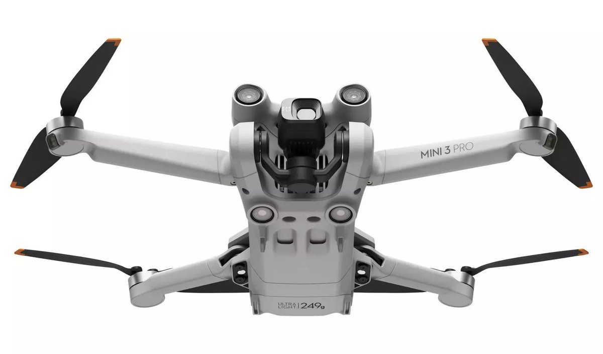 OsitaLV's tweet photo. Maximum speed 16 m/s.
Maximum flying altitude 4000 metres.
64 minutes charging time for 34 minutes flying time.
Wi-Fi enabled.
48MP RAW photos and 4K up to 60fps  video. https://t.co/FgS8uFQGUD