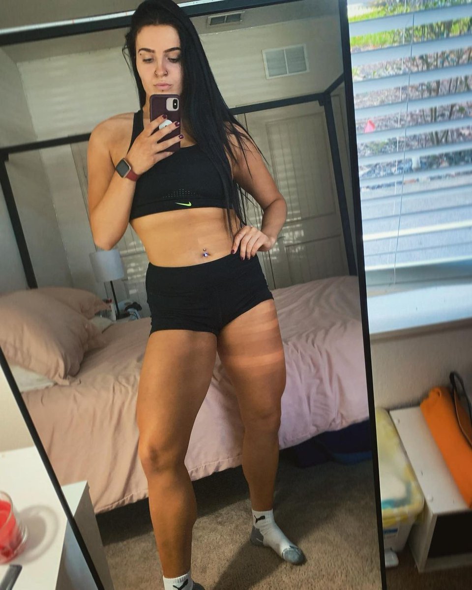 Just finished training before the match with <a href="/TheEdenSterling/">Eden Sterling エデン・スターリング</a> and @KCQ_AshCassidy with my best friend