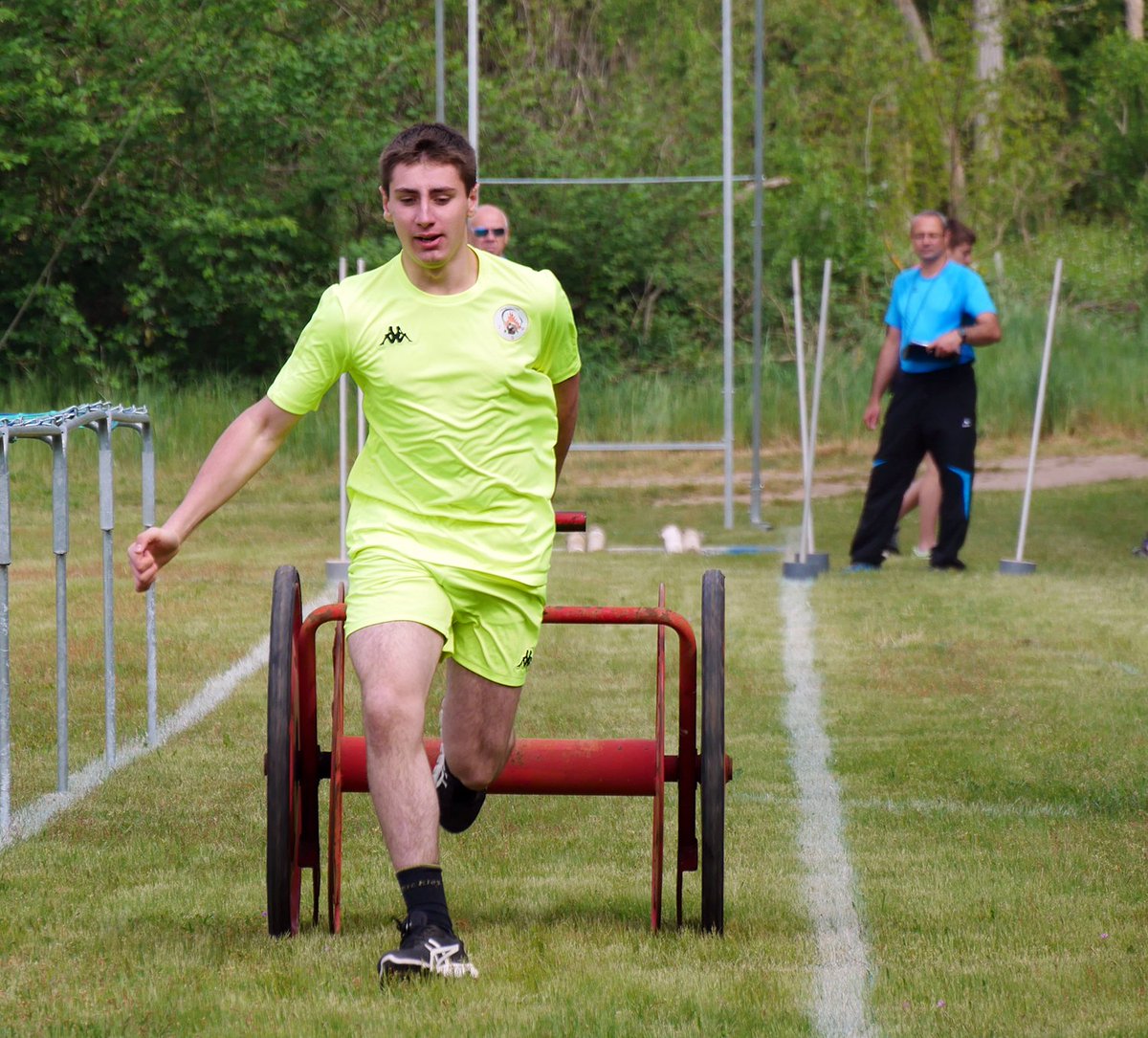 SDIS41's tweet image. 216 #sapeurspompiers volontaires et professionnels du #SDIS41 anciens et jeunes ont participé ce matin à Vineuil à la finale départementale des épreuves athlétiques et du parcours sportif #PSSP Les vainqueurs iront aux finales régionales en mai à Bourges @SDIS_18 @UnionPompiers18