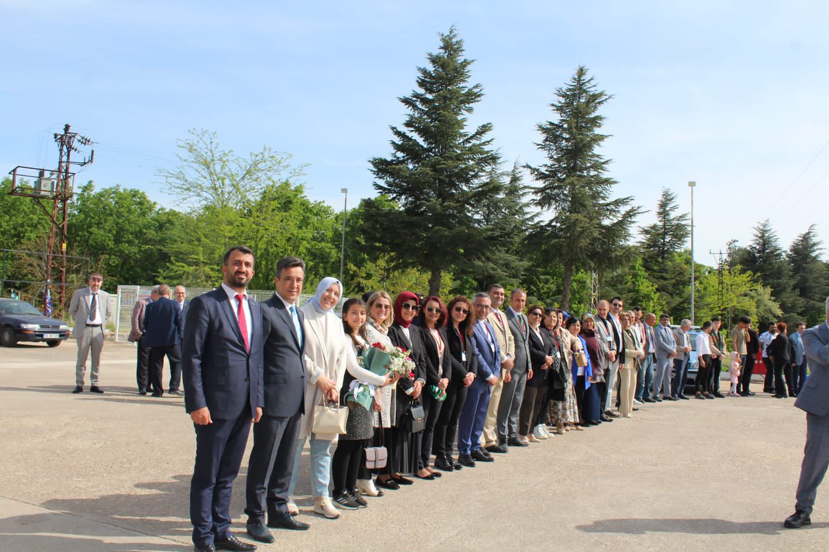 Mehmetvize's tweet photo. Dün İlimizde Gelecek Partisi olarak Genel Başkanımız ve kıymetli eşi,Genel Başkan Yardımcılarımızı,Bölge Koordinatörümüz,İlkoordinatörümüz İl ve ilçe teşkilatlarımız ile coşkulu bir şekilde karşılayarak ağırladık.
Emeği geçen tüm çalışma arkadaşlarıma teşekkür ediyorum. https://t.co/Nr6axSt8J3