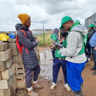 #SACensus2022 data collection in WC has been extended to 14 May. Households can complete the questionnaire online here bit.ly/3fMSAuI (datafree). 
The 10-yearly census is the only source of data on the profile of communities. 
More here: bit.ly/3y1AHFx