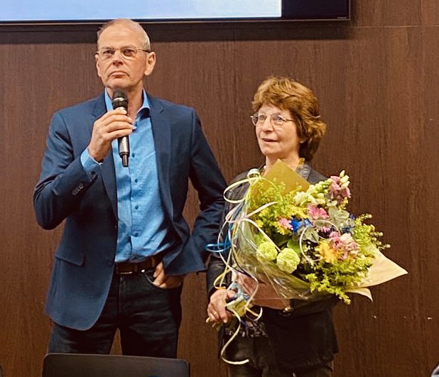 Een verdient Ere-lidmaatschap voor Freek (en Betty) van IJken! Bedankt beide voor heel veel jaren inzet 🌺.