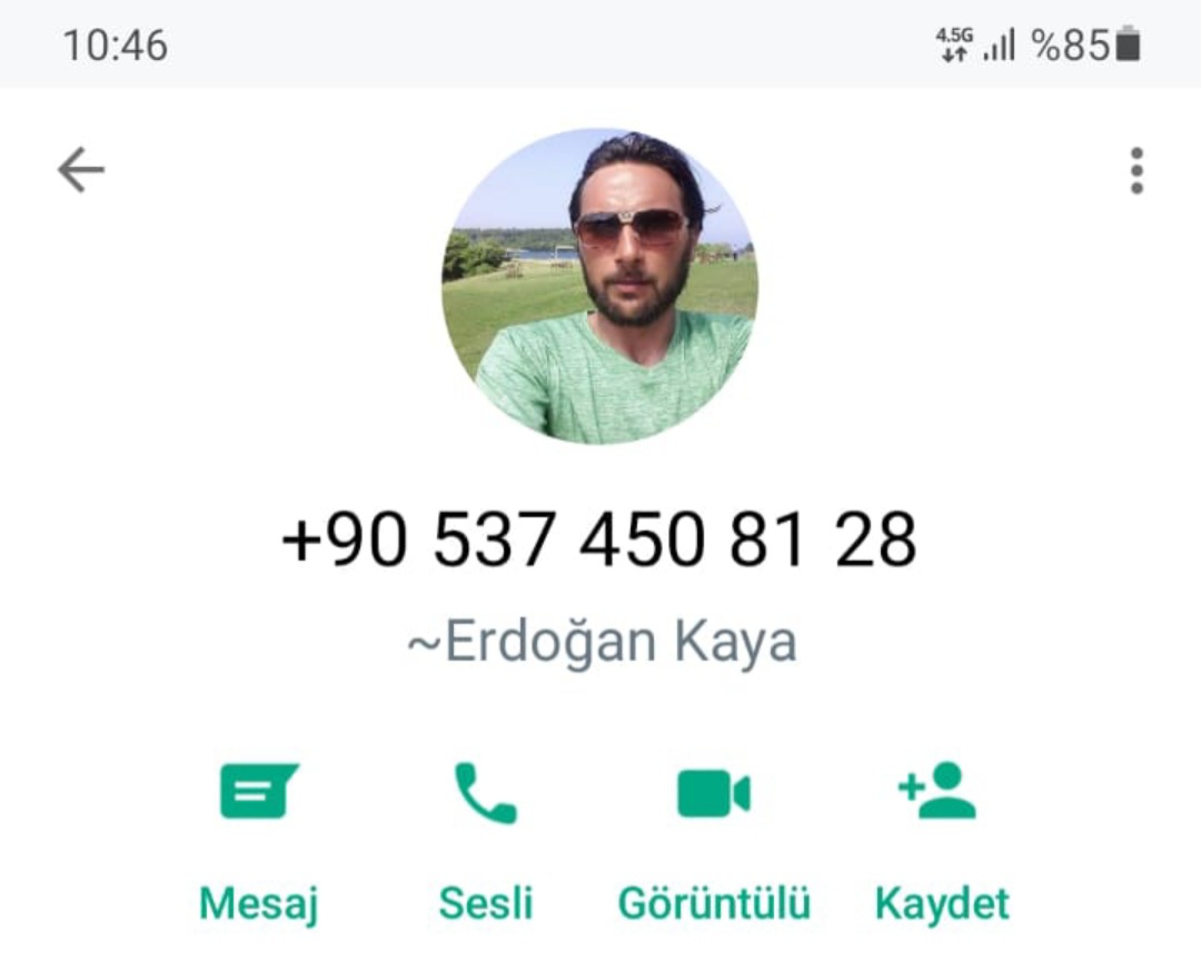 Bu şahısta çok para varmış yazmak isteyen yazsin . Dolandırı kendisi