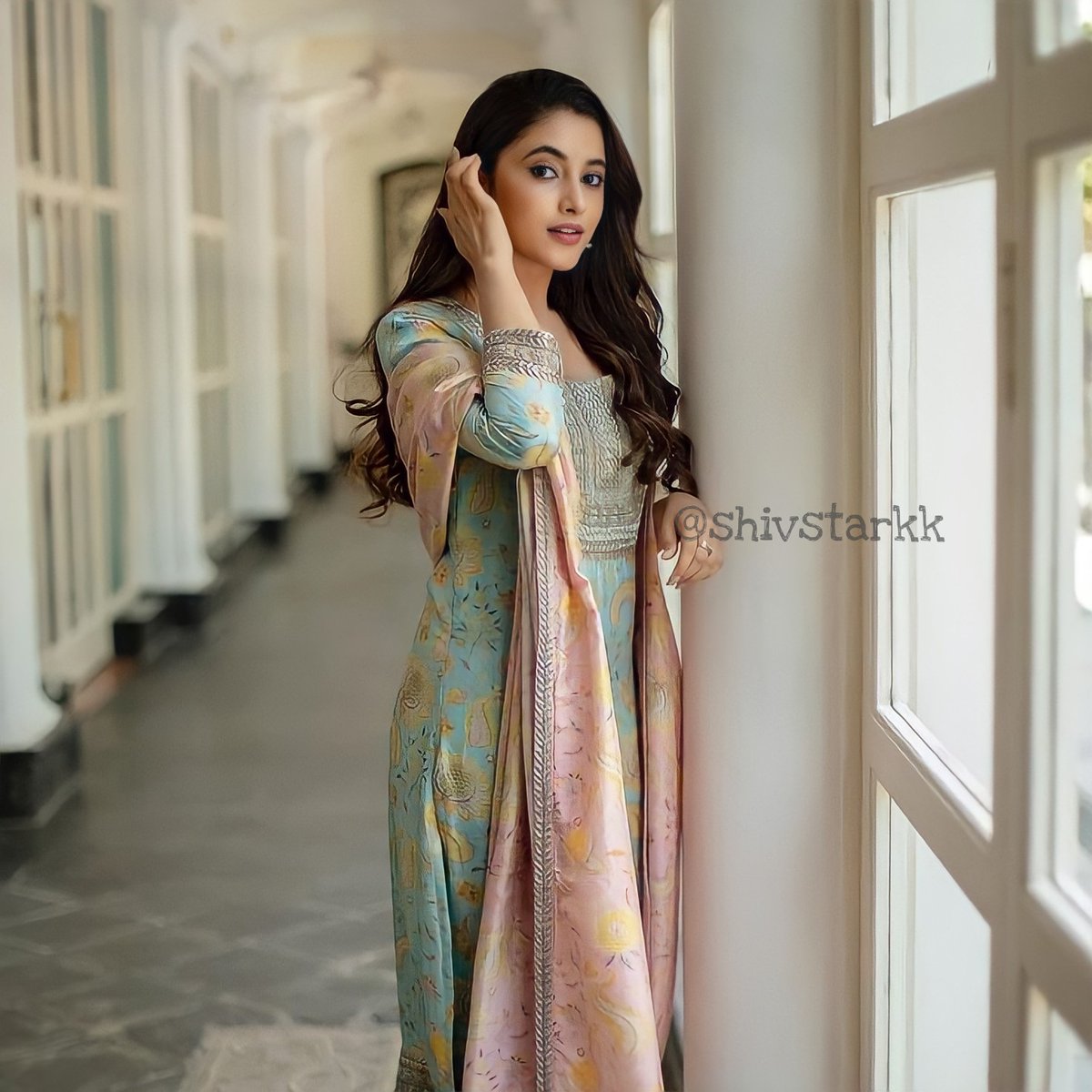 shivstarkk's tweet photo. #pampost
#PAM7
#PriyankaArulMohan #PriyankaMohan 

உன் வருகையை எண்ணி
தினம் தினம் காத்திருக்கிறேன்...
தினம் தினம் கனவில் வருகிறாய்...கலவியில் ஈடுபட வருவாயா 🥰😍😘 https://t.co/pUQhMTeIJc