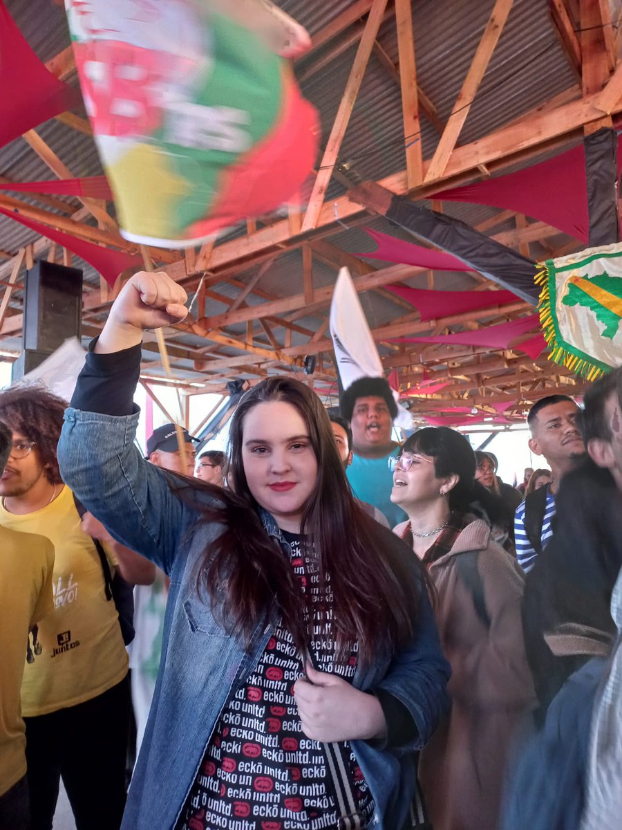 eduardoramos_rs's tweet photo. Ontem elegemos a companheira de Juventude do PSB Camille Marion como Secretária de Políticas Públicas pra Juventude da UGES - União Gaúcha dos Estudantes.
#Educação #Uges #JSB #PSB #MovimentoEstudantil
@BetoAlbuquerque https://t.co/DY3NYrz1m0