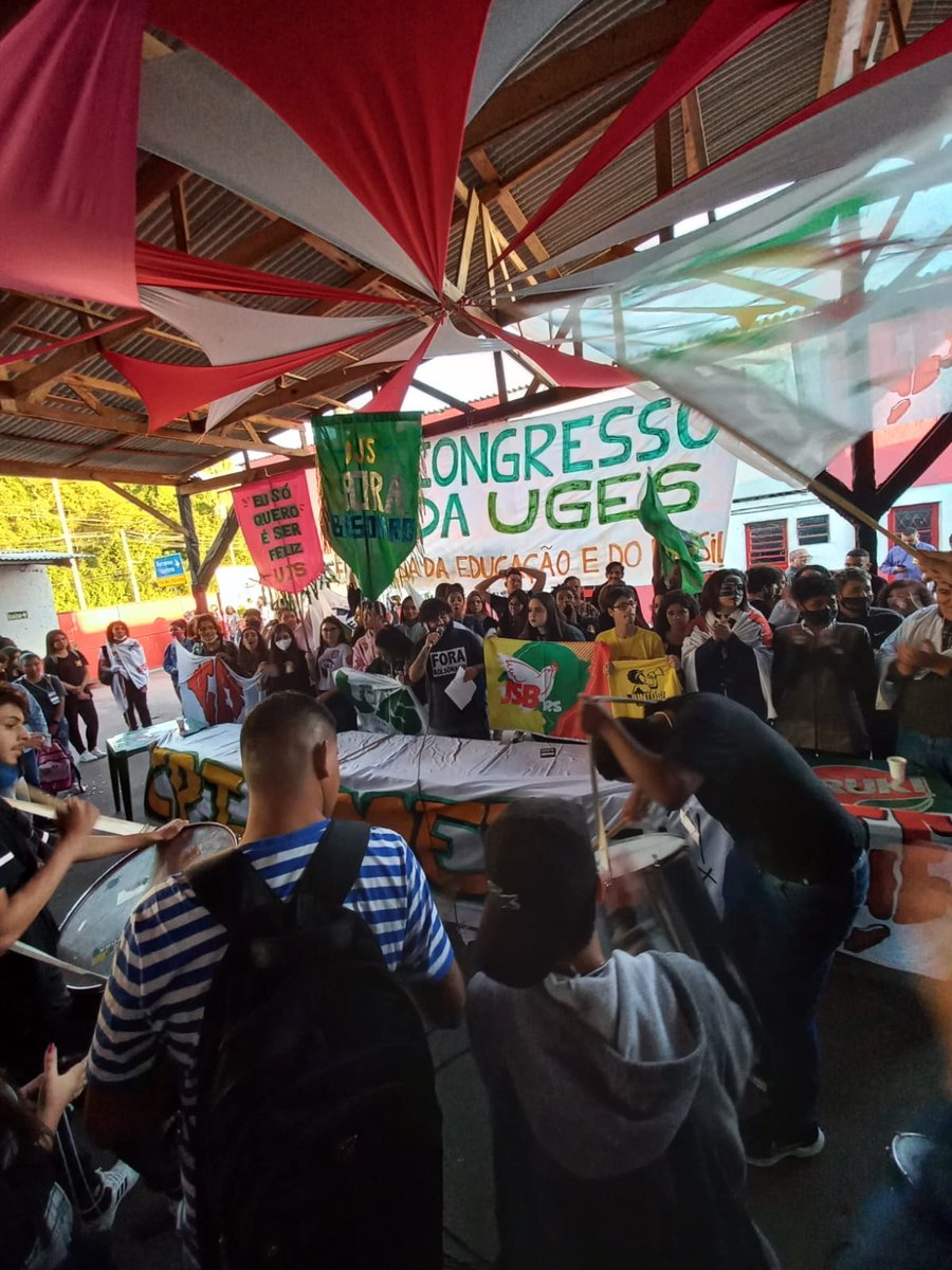 eduardoramos_rs's tweet photo. Ontem elegemos a companheira de Juventude do PSB Camille Marion como Secretária de Políticas Públicas pra Juventude da UGES - União Gaúcha dos Estudantes.
#Educação #Uges #JSB #PSB #MovimentoEstudantil
@BetoAlbuquerque https://t.co/DY3NYrz1m0
