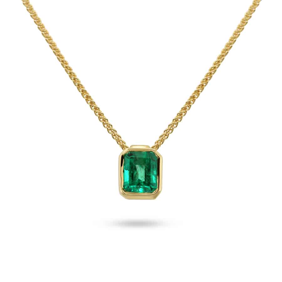 We have two €500 vouchers to give away for the Design Yard, offering a fresh and meaningful alternative to the high street! To be in with a chance to win, like the <a href="/_DESIGNYARD/">DESIGNYARDJEWELLERY</a> page, share this post and enter here: bit.ly/3KZzaDq  
#rteguide #competition #designyard