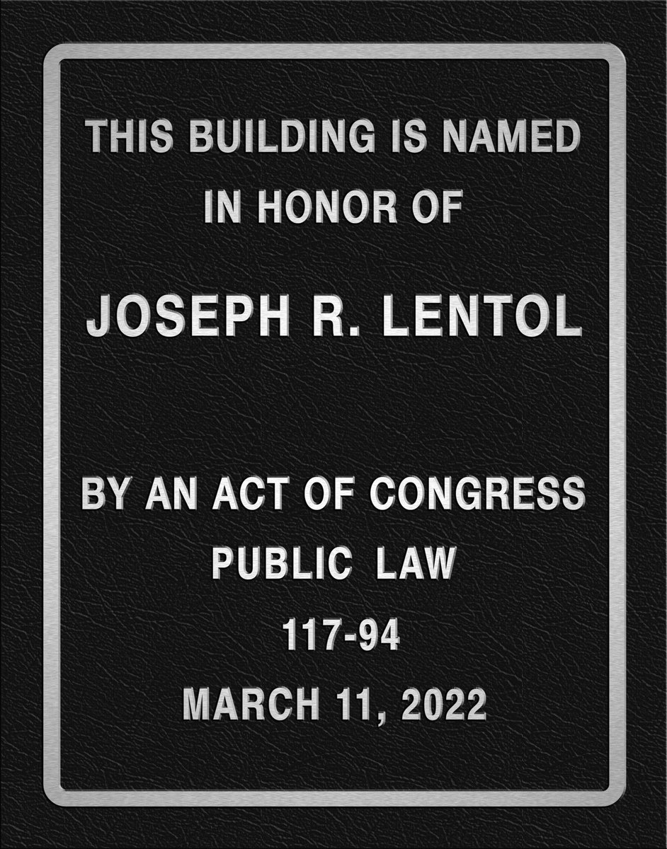 XavierUSPS's tweet photo. Happy Saturday! The Brooklyn Postmaster and the #uspsemployees of the NY1 District are proud to join @RepMaloney and @SenSchumer to dedicate the #Greenpoint #PostOffice to local legend, former Assemblyman Joseph R. Lentol! https://t.co/k4wdYXoLzF