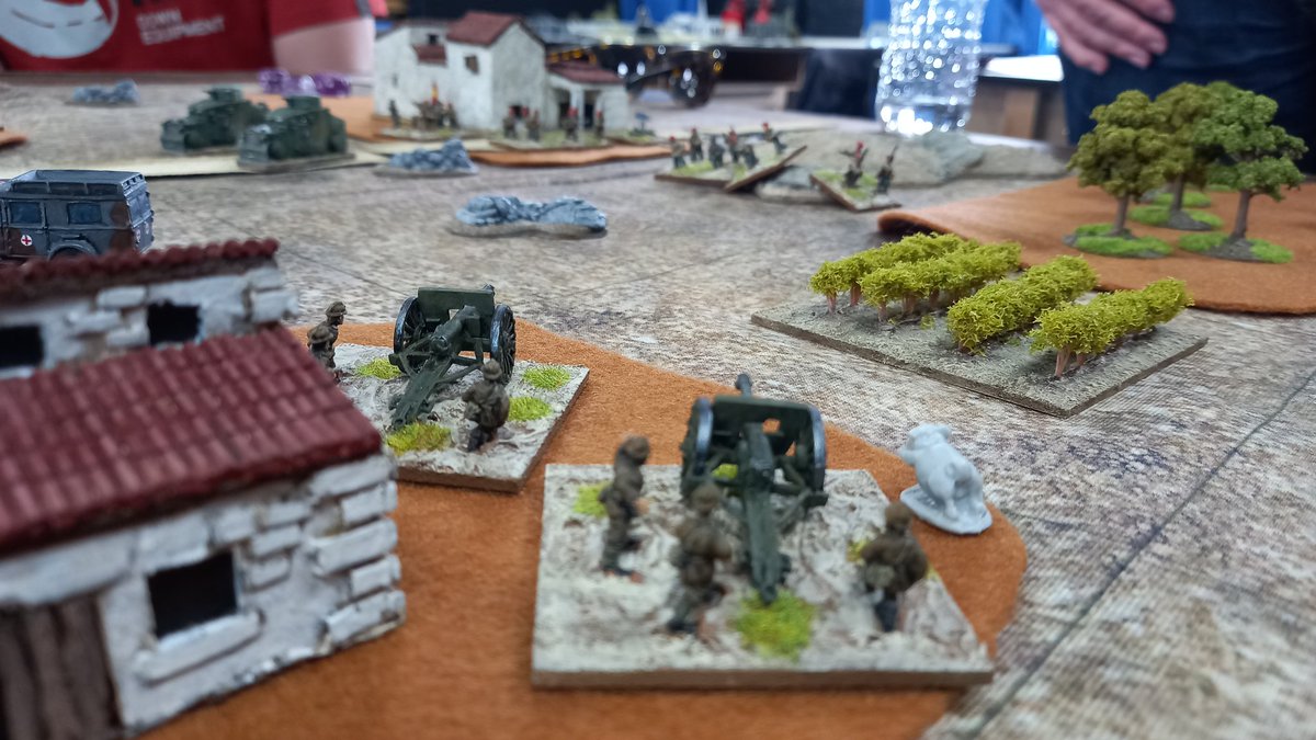 UKRPGMerryband's tweet photo. More terrible exchanges of gun fire with the space at the barricade filling with yet more bodies.
Commie guns are rubbish but @Glass942's armoured cars are vicious!
#RFCM #PeterPig https://t.co/IILK6cE9uw