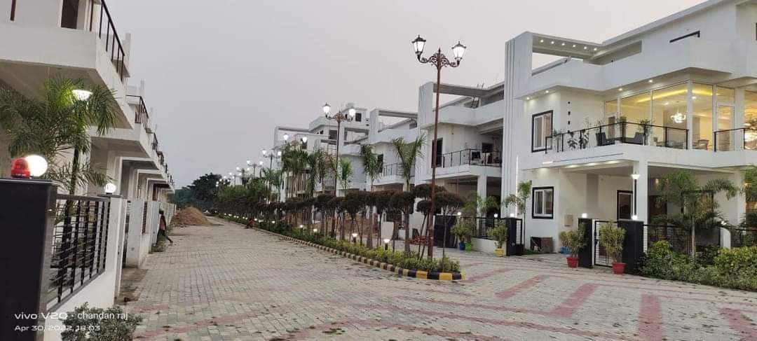 PanoramaGroup7's tweet photo. एक परिदृश्य eHomes Panorama. 
Toll Free : 1800-120-2111. https://t.co/sGYohbHNw6