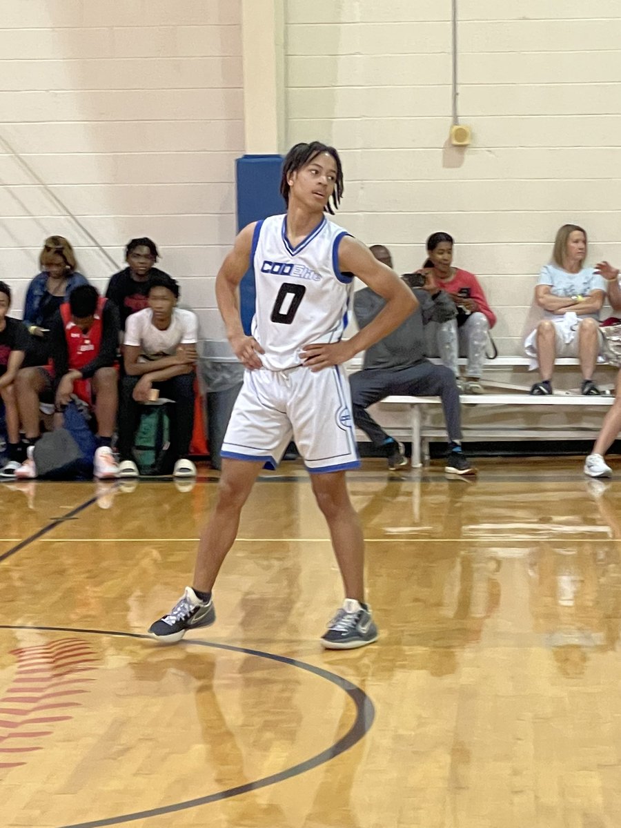 Parker Axam ‘22 PG is having a nice game against the Game Elite 3SSB team with an early 10 points in the first half. Has hit some nice jumpers and attacking the rim; as well as grabbing rebounds and dishing out assists.