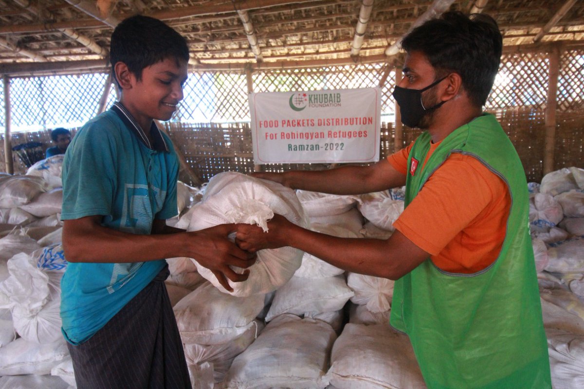 ndmkhn's tweet photo. Distribution of Ramzan-2022 Ration Package in Rohingyan (Burma) Muslims Camps.
#ServingHumanity 
#khubaibFoundation 
#orphancare #charity 
#Pakistan  #support 
#ramadan2022 
@ihhinsaniyardim @KhubaibPak01 @IHHen https://t.co/famKYYR72Q