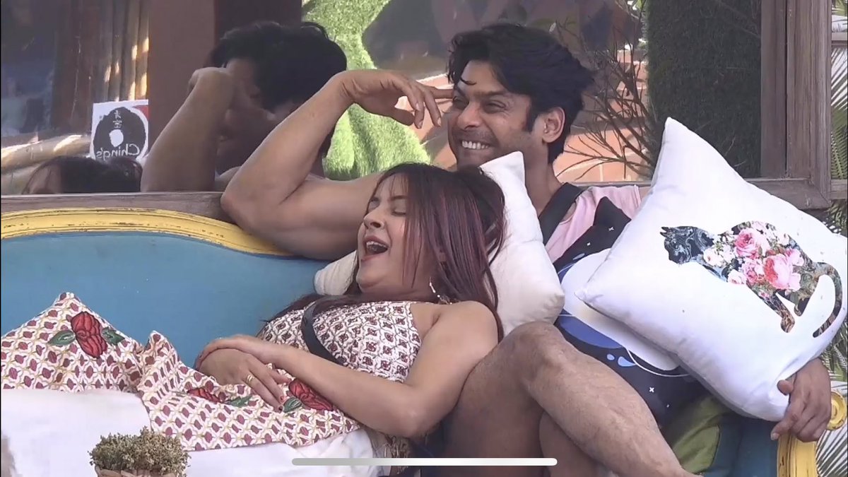 Cartoons 😂
#SidNaaz