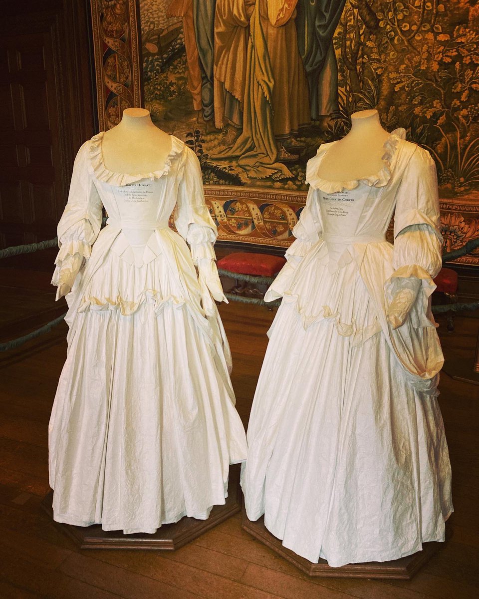 shivaunsay's tweet photo. Paper clothes, Hampton Court Palace… @HRP_palaces @PatriciaON3 #hamptoncourtpalace #paperclothes https://t.co/376UNSyJsk