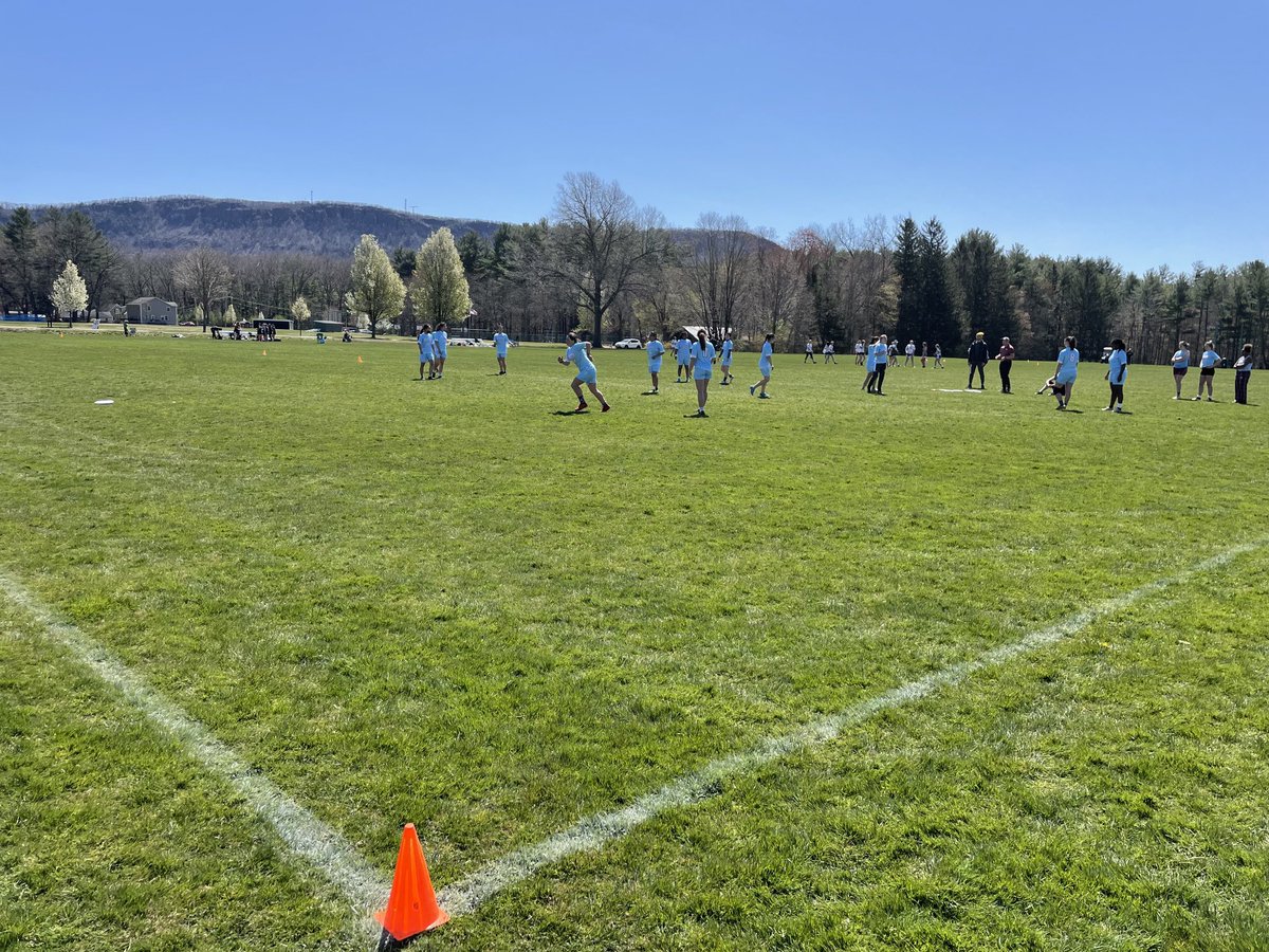 Willistonteams's tweet photo. What an awesome day for the Wildcat Invitational!!!  #ultimatefun #greensaturday #spiritofsportsmansip ⁦@WillistonNS⁩ https://t.co/rUBgeDQTZF