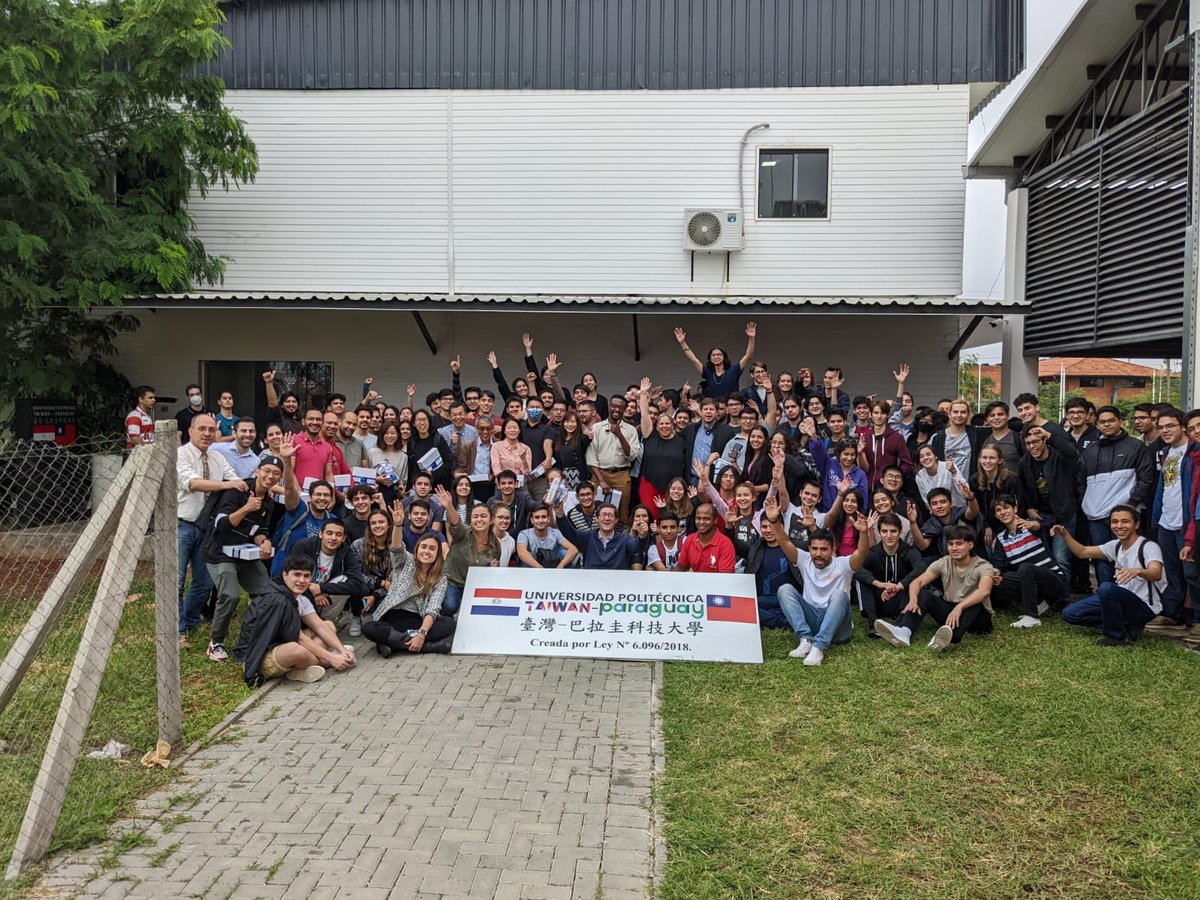 uptp_students's tweet photo. Happy Teachers' day!!! Thanks you so much professors and TAs. We are proud to having you as our teachers. https://t.co/nED0umcmaD
