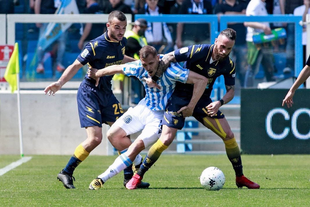 Frosinone1928's tweet photo. 📷 #SpaFro
#noisiamoilfrosinone https://t.co/o6XtKPNeXm