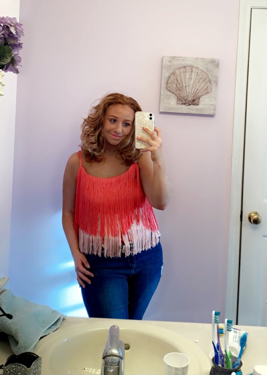 Today's the day! In just a few hours I'll be taking the stage with <a href="/HunterALott/">Hunter Lott</a> at Margaritaville in Nashville! Check back in later for pictures and videos! Here we come 👊🏼💓