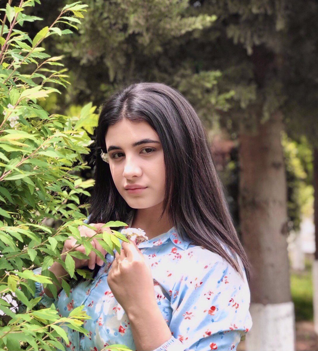 imgula13's tweet photo. Let us dance in the sun, wearing wild flowers in our hair🍀🤍🌸🧚🏻

(c)

#spring #nature #NaturePhotography #BlossomWatch  #Masalli #Masallı #smile #Flowers https://t.co/gXJxIibWWQ