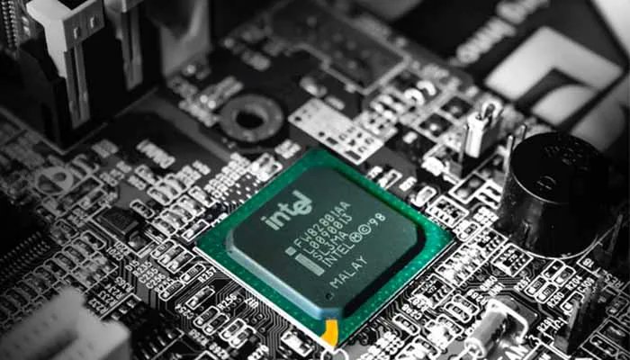 itsizer's tweet image. ☑️Before choosing between AMD and Intel processors, you should know what you expect the CPU to do.
☑️If you are a professional gamer, Intel processors seem to be a better choice. But for productivity workloads, AMD can be the best option.😉
Read more: buff.ly/3vWSvPt