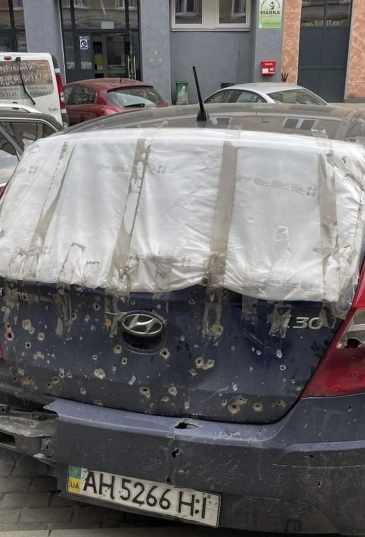 A new type of vehicles have started to appear on the streets of Warsaw, Poland in recent weeks.

🇵🇱🇺🇦