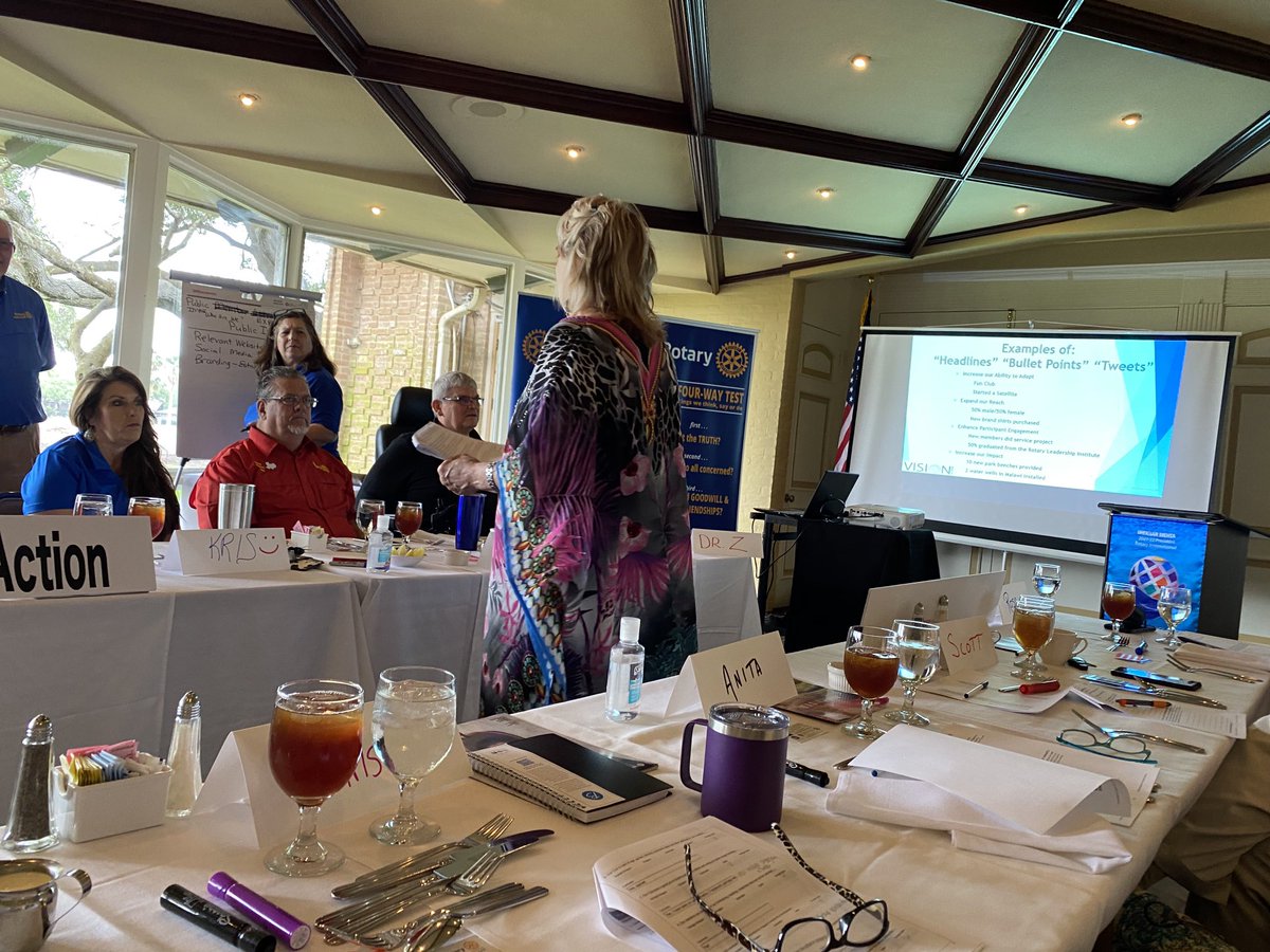 Rotarians at work. Visioning session #southside rotarary. #Rotary international #service above self