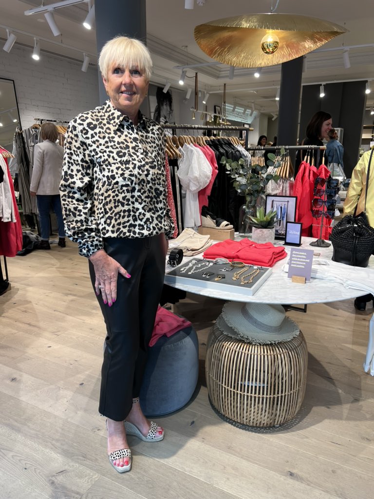 mcmenemy_clair's tweet photo. @WeAreMV_ Eleanor absolutely killing it with her second look using her old season wide leg faux leather leggings and the Collette Blouse. Doesn’t she have the wow factor !! 💕 https://t.co/vqs1Uvl26k