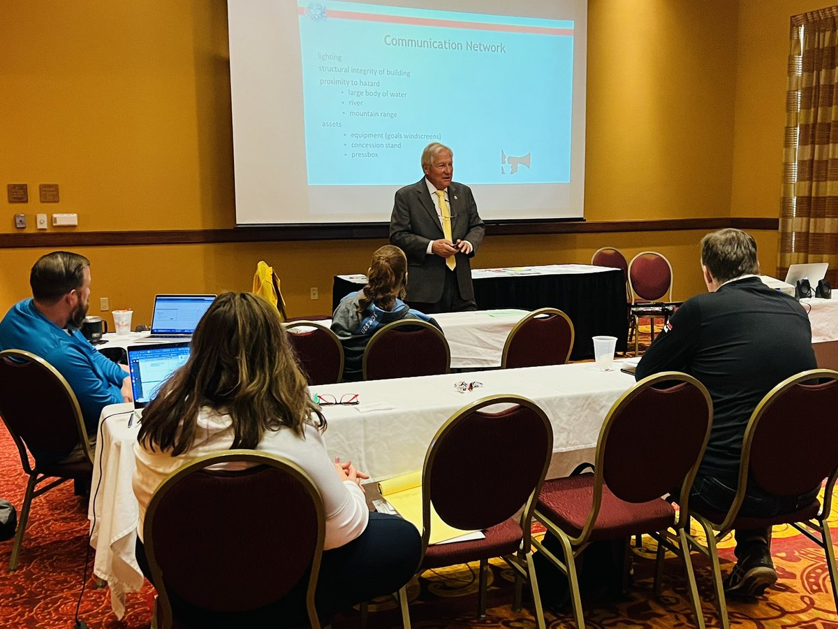 WadaWisconsin's tweet image. Great seeing Jay Hammes, CMAA, @WadaWisconsin 2018 Hall of Fame inductee, presenting LTC 631 at the @IllinoisAD Conference this morning #BeResilient #EmbracingDifferences #StrongerTogether