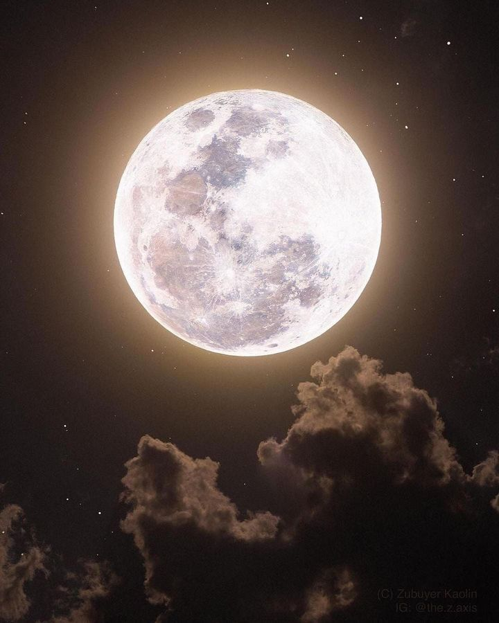 Full #Moon 😲