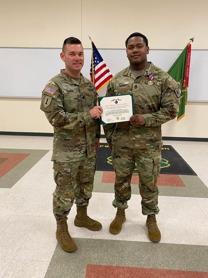 G6_795th's tweet photo. The Send Me Battalion held pay day activities where 16 cadre earned belt buckles for completing the 26.2 mile Bataan Death March. AAMs, ARCOMs, MSMs, and a Order of Vivandieres we’re awarded for exceptional service. @G7_795_MP @MPRAONLINE @TRADOC @USArmyMPCorps @MSCoECG https://t.co/13z0q5gBWd