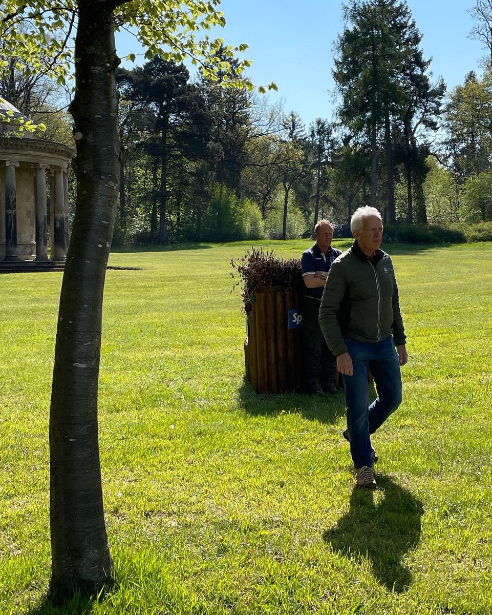 NACPritchard's tweet photo. The boys loved watching Mr Stark &amp; Mr Evans (as they rightly call them) placing the #CrossCountry jumps out around @BramhamPark today, ready for the #HorseTrials which are scarily close now! #bramhamhorse https://t.co/p4lwq0CbF1