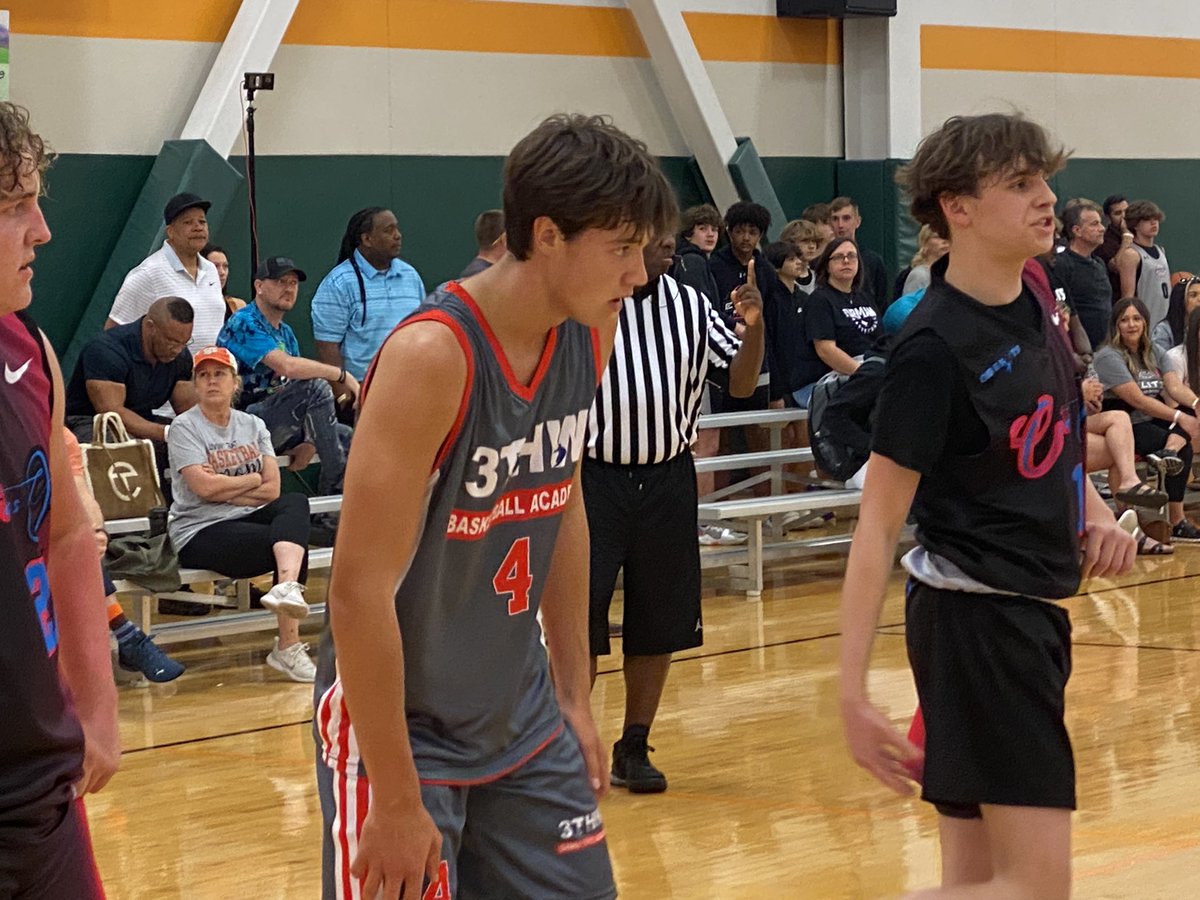 BigShotsGlobal's tweet photo. 2024 JAKE COLE 16 points for @3thw_ 
#BIGSHOTS #RockyTopMayhem https://t.co/LvsMdjlHxg