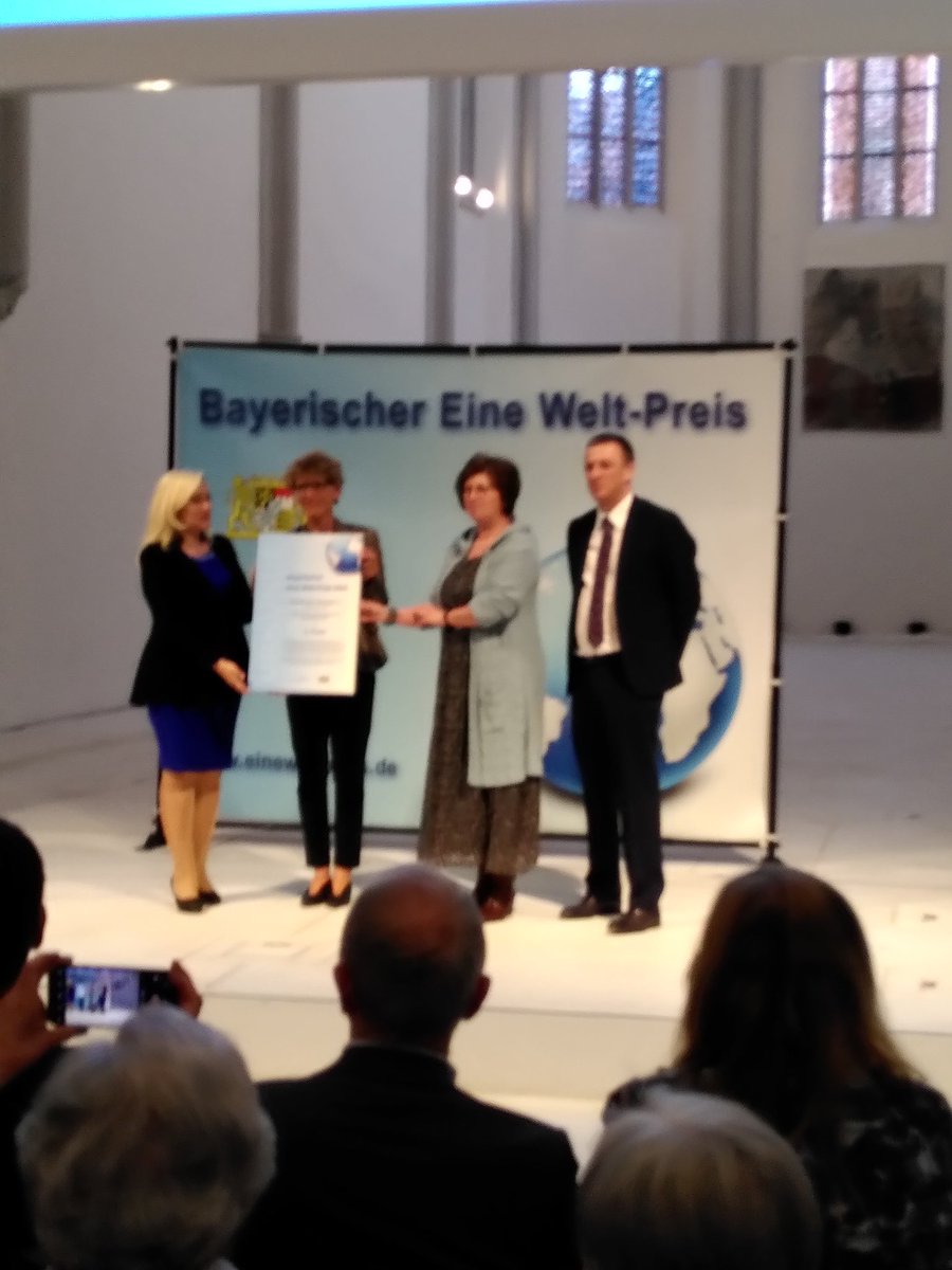 Platz 3 beim bayerischen Eine Welt Preis 2022 für die Welt Brücke Eichstätt. Gratulation