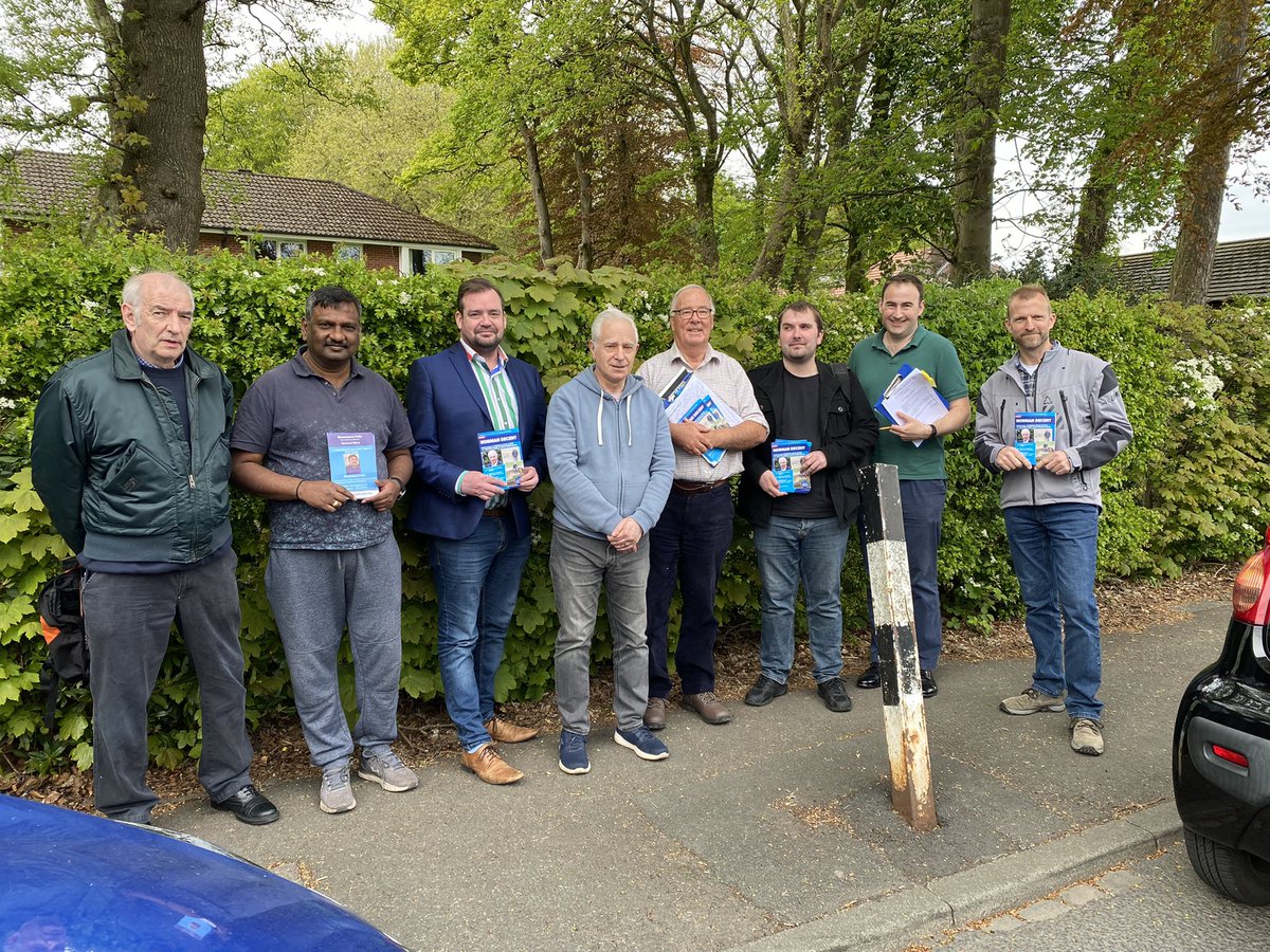 Campaigning across Brooklands Manchester today with our Friends from Manchester Federation and @SirGrahamBrady
