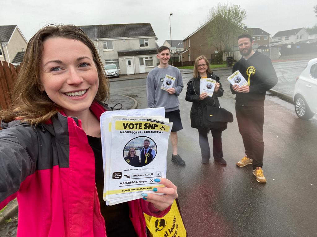 CarragherT's tweet photo. What an afternoon! 
Thank you to team @Shettleston_SNP for lending a hand.
Team work deffo makes the dream work!
On May 5th #VoteSNP 1&amp;2 to #ChangeNL2022 
#ActiveSNP https://t.co/A4ftHtcLJu