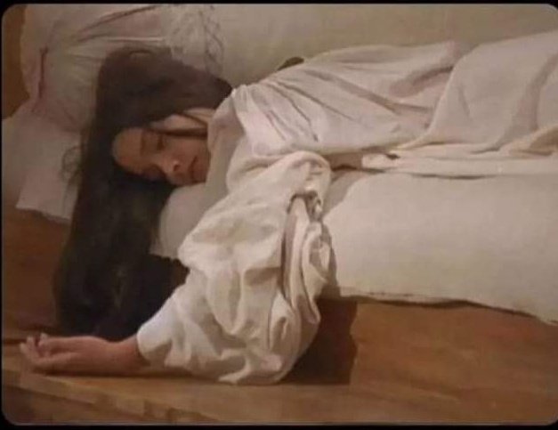 its__kashh's tweet photo. Others : knowledge is power 
Le me : after opening  #pharmacology Book..😴 https://t.co/xde7ZZrAct