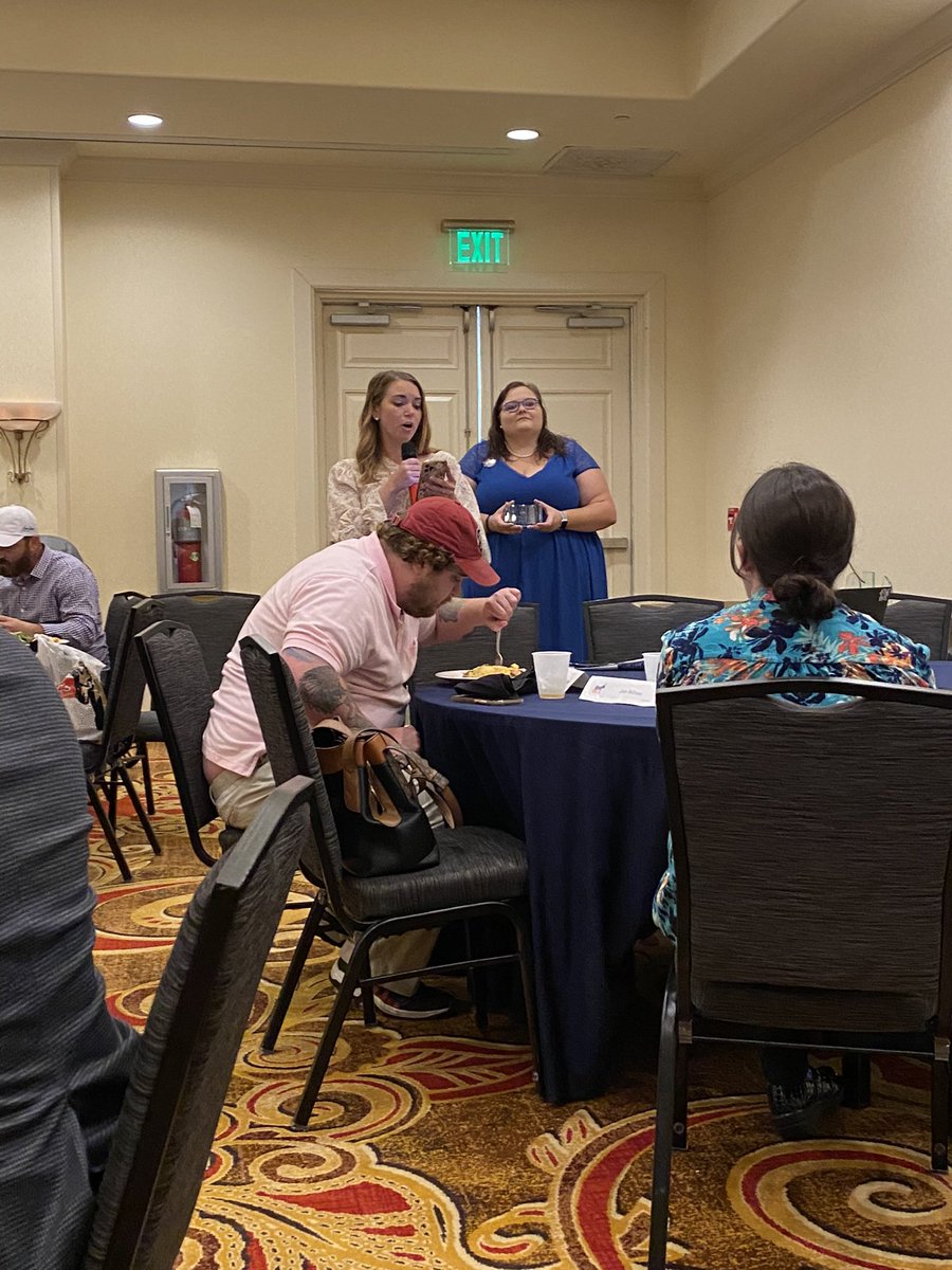 phillipjford's tweet photo. So proud of my friend, @emilymayerSC for winning the President’s Advocacy Award at the @YoungDemsofSC Convention! https://t.co/FUiSbplpzR