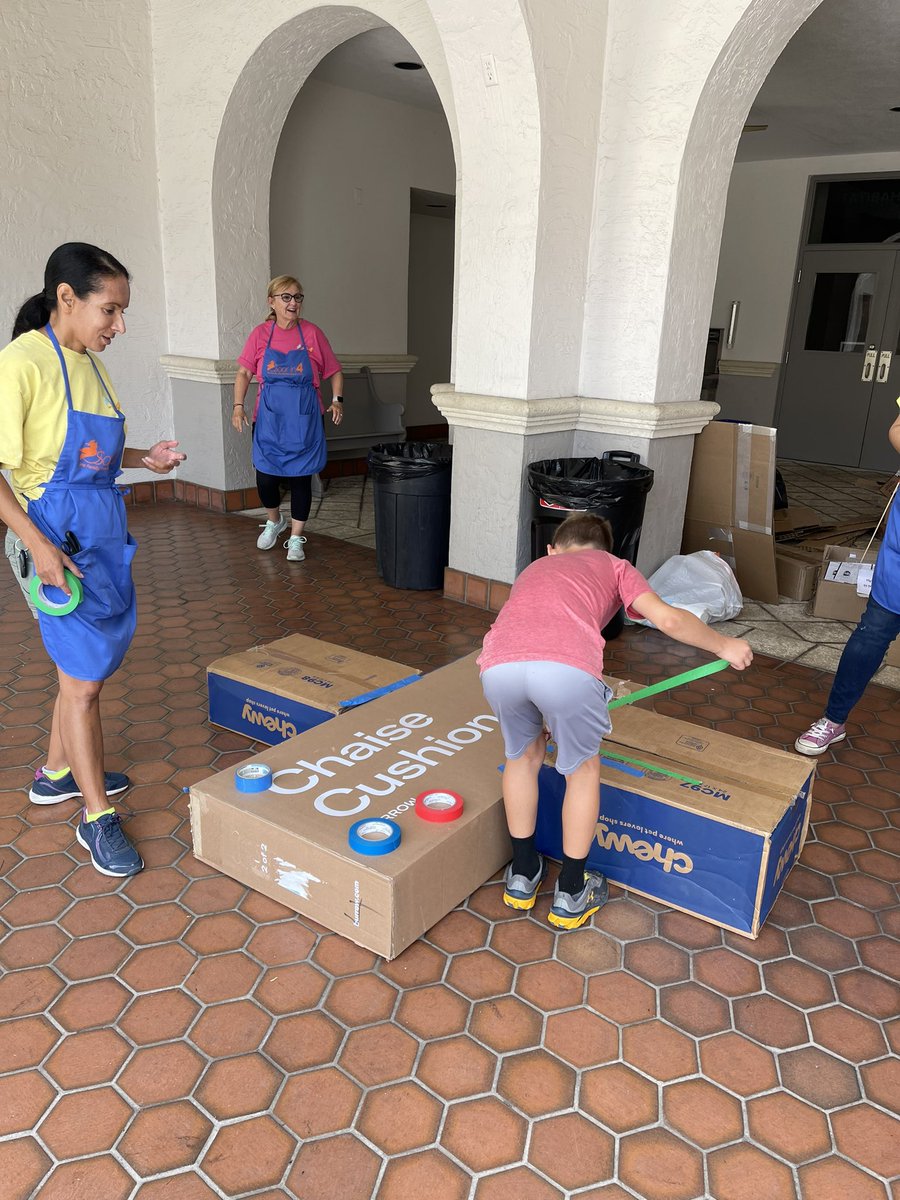 matthews_tpf's tweet photo. What a fun day at The Bishop Museum! Beautiful things being made! #tbic #suncoastremakedays #tpf #thepattersonfoundation https://t.co/4mV3JB3CYC