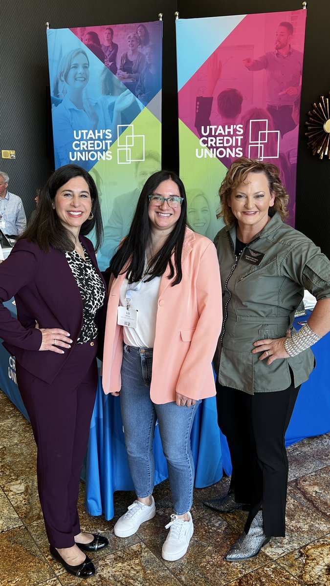 pilotspeaker's tweet photo. @UtahsCUs thrilled to be the #closingspeaker at #utahCUsummit with my friend @mitzvahs today! #keynotespeaker #speakerlife @DavisConfCenter https://t.co/GIPQ5BF5ts