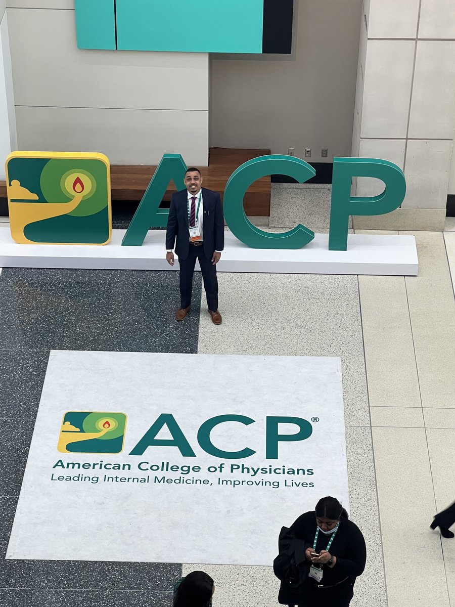 Out here at the @ACPinternists #ACP2022 networking, representing (my program 🤩), competing (it's a National poster competition, after all) and presenting (our cardiology finalist poster @yourlocalmd1 @Suliman_MD_).

What an honor to be among this winners🎖! #IMproud #Blessed