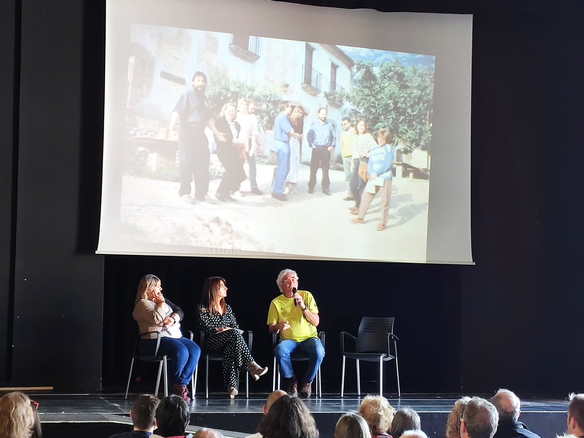 ERC_Collbato's tweet photo. Avui ens hem pogut reunir per fer l'homenatge als nostres companys Miquel Vallès i Juli Ubach.
Dos persones que van ser de les primeres d'assentar la base al projecte de @ERC_Collbato 
Passant una bona estona  recordant moments i anècdotes viscudes.
#ustrobemafaltar❤️   #eterns https://t.co/2QERo2DB22