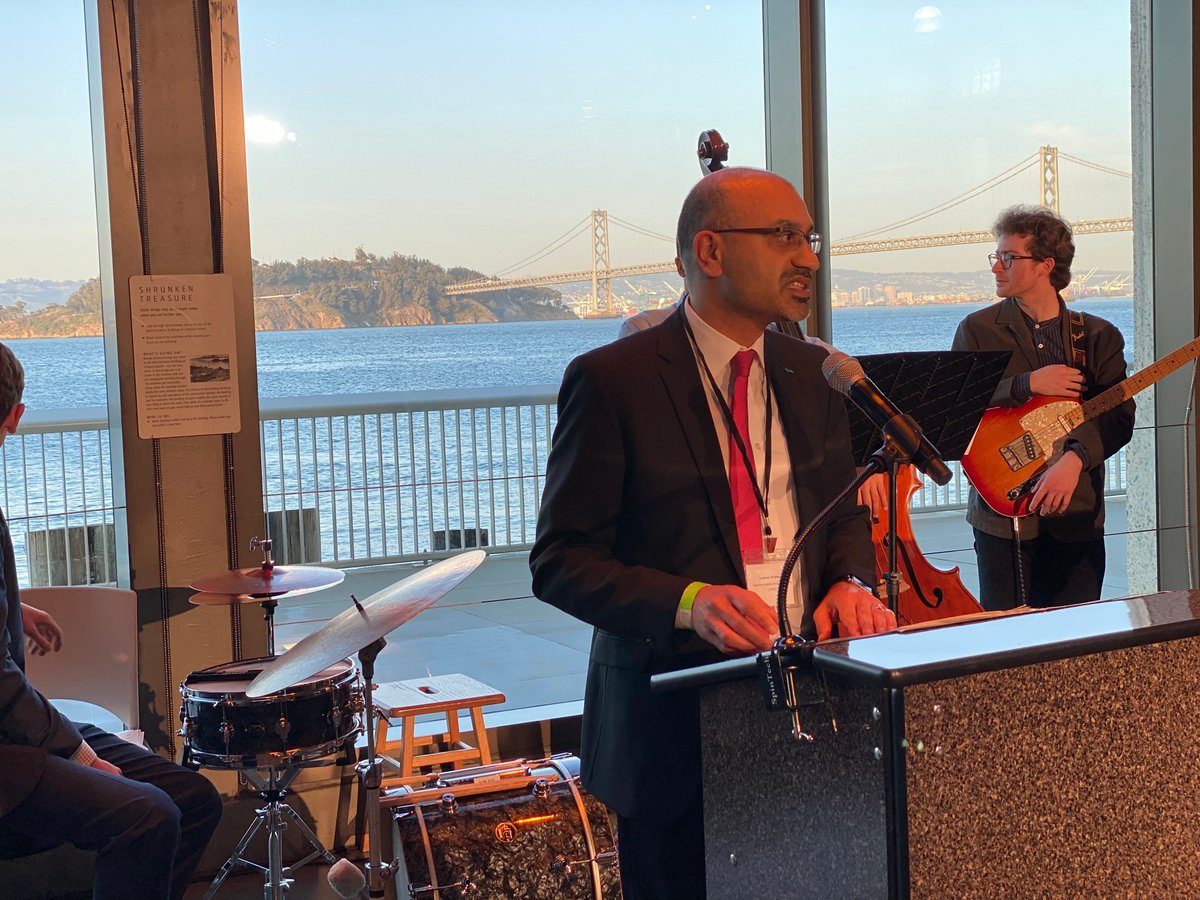 Highlights of the #DWIH San Francisco’s grand opening gala last night in the amazing #Exploratorium.
Words of Welcome were offered by Zahar Barth-Manzoori, Dir. DWIH San Francisco, Joybrato Mukherjee, Pres.DAAD, Vito Cecere, German Federal Foreign Office.
#DAAD #GermanyinSF
