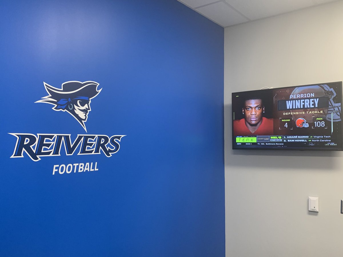 CoachK_BusterFB's tweet photo. Congrats to former @ReiverFootball playmaker @pdontplay for getting drafted to the @Browns! Gonna be dominant in the league! #NFLReivers #SailsUp #DawgPound https://t.co/qw5YI8oEph