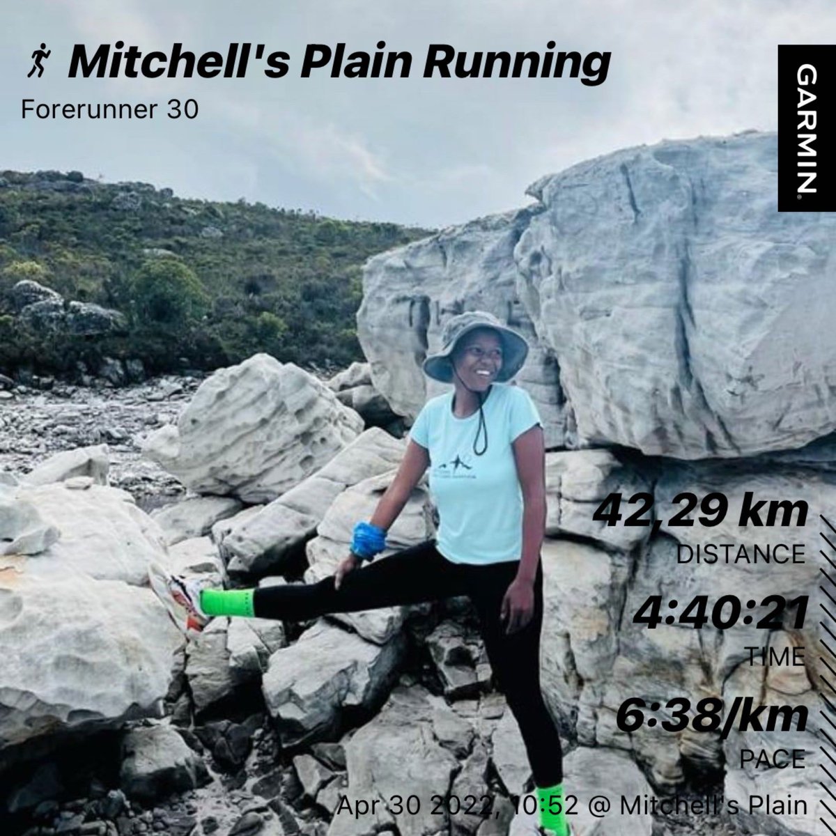 LizaliseMankayi's tweet photo. Today I challenged myself by running a whole marathon alone 😊I won’t lie shem and say it was easy on 29km I wanted to take a taxi back home because wow😭😭 …
#RunningwithTumisole
#Fetchyourbody22
#IchoosetobeActive https://t.co/3RGhWGjK3j