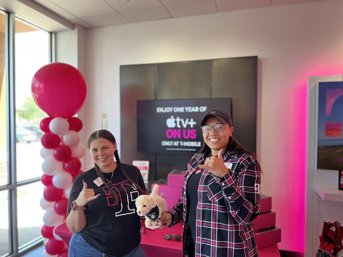 bmink_07's tweet photo. Fernandina Beach had an amazing Grand Opening 🎉 ! Loved the energy 🔥! @TMoTruckStAug @caseyd812 @kirsdon04 @MagentaBrent @markwirtz7 @xxCJ2020xx @audra_mwe https://t.co/9QlEqT7tao