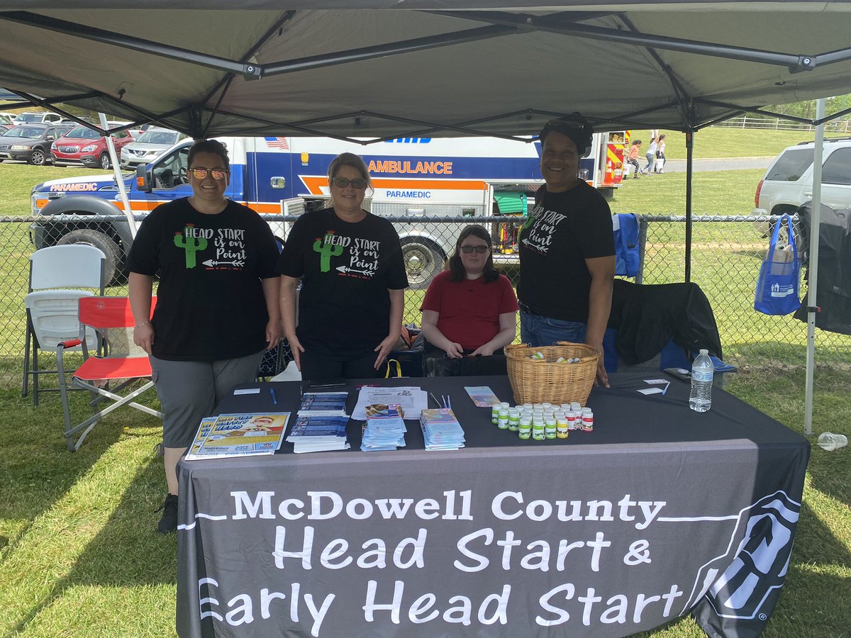 MBaker_RunSun's tweet image. Shout Out to @McDowell590 @MCSHeadStart @mcs_nutrition @NCPreK @mrmarkgarrett lot of great connections for families we all serve!  @ymca #KidsDay