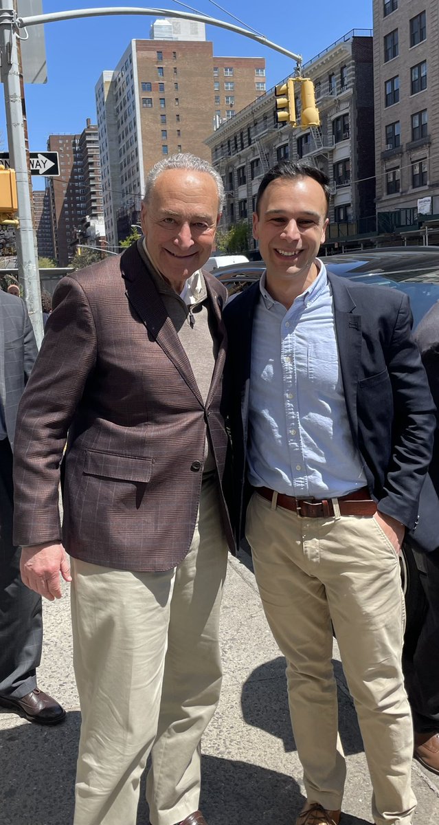 Congratulations <a href="/SenSchumer/">Chuck Schumer</a> on your award from the Chelsea Reform Democratic Club! Your lifelong support for the people of New York, beginning in the NYS Assembly, is an inspiration. <a href="/CRDCNYC/">CRDC</a>