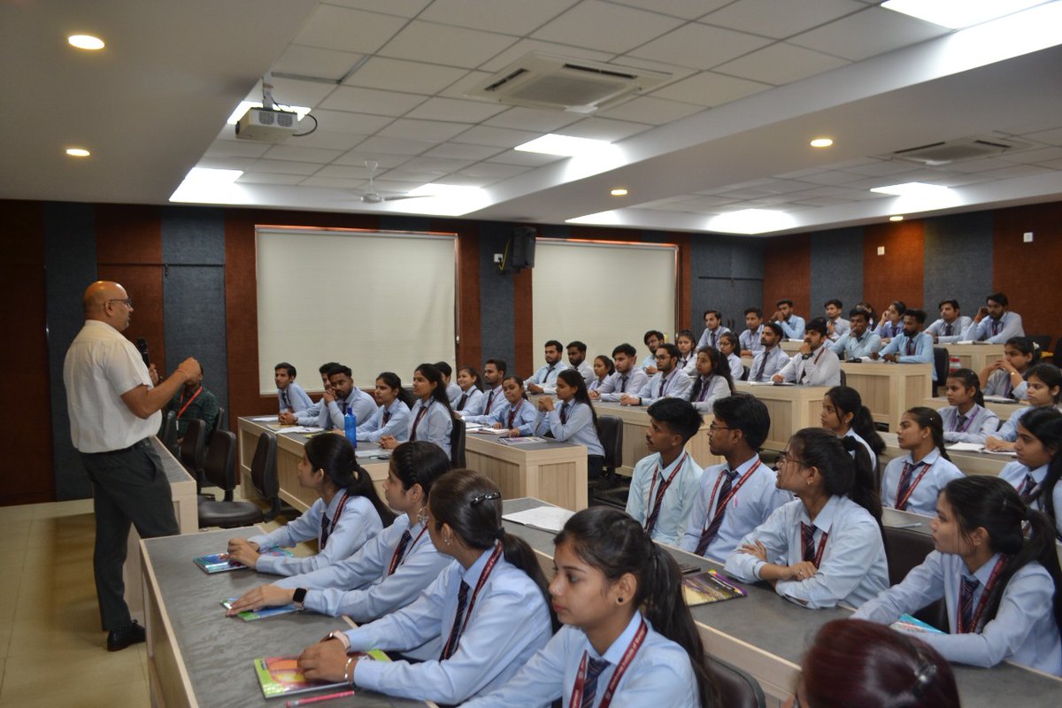 allen_college's tweet photo. Allenhouse Institute of Management organised a week long 'Management Lecture Series' for its MBA &amp; BBA students from April 25 to 30, 2022 with 8 experts of various domains. The Management Lecture Series was attended by around 70 management students. https://t.co/boRJW5fwb7