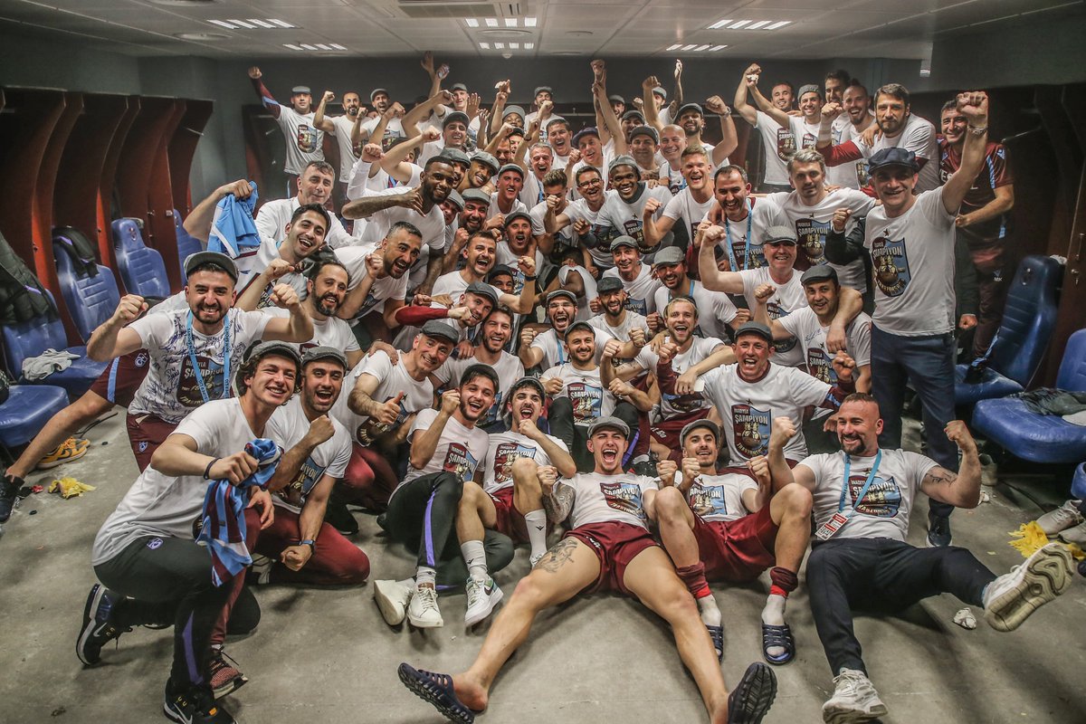 Sevdasıyla... Davasıyla... Tutkusuyla... #İnadıylaŞampiyon! 🏆